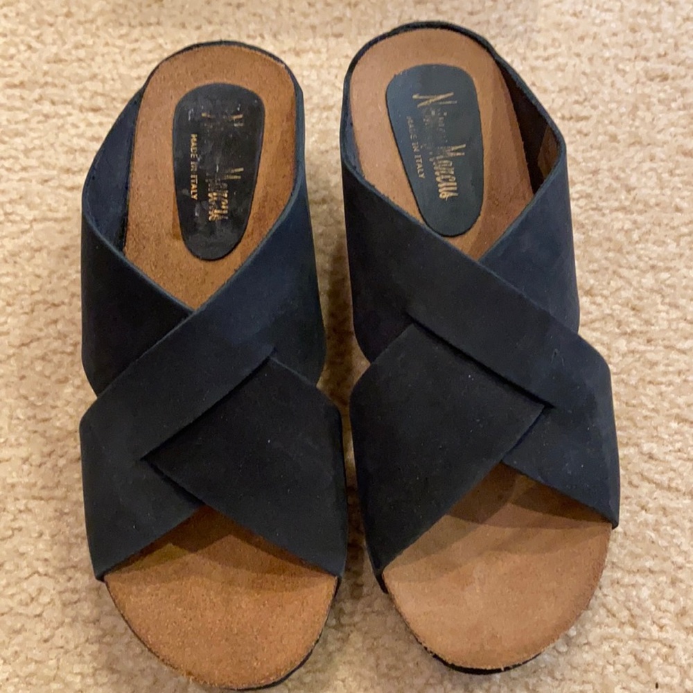 Neiman Marcus platform sandals - size 37